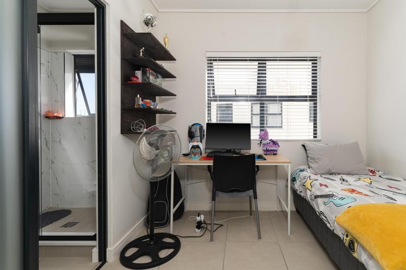 2 Bedroom Property for Sale in The Huntsman Western Cape